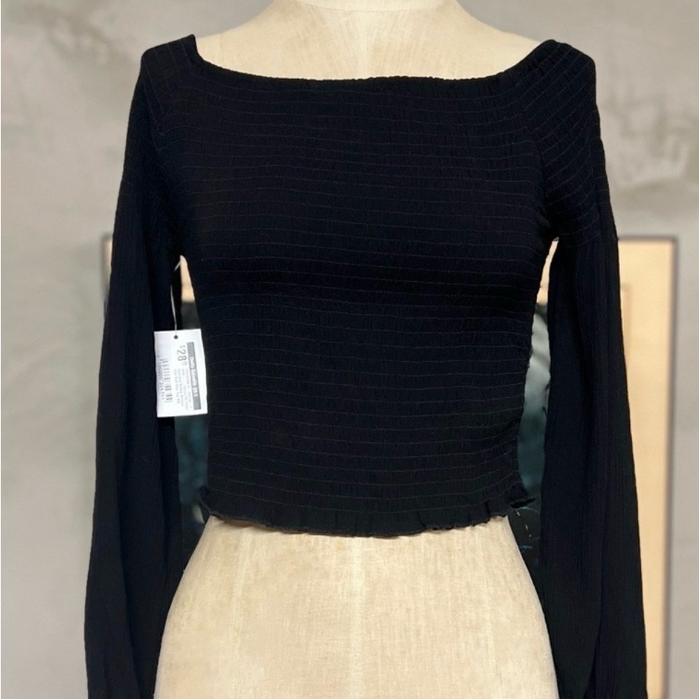 Black Ribbed Long-Sleeve Square Neck Top